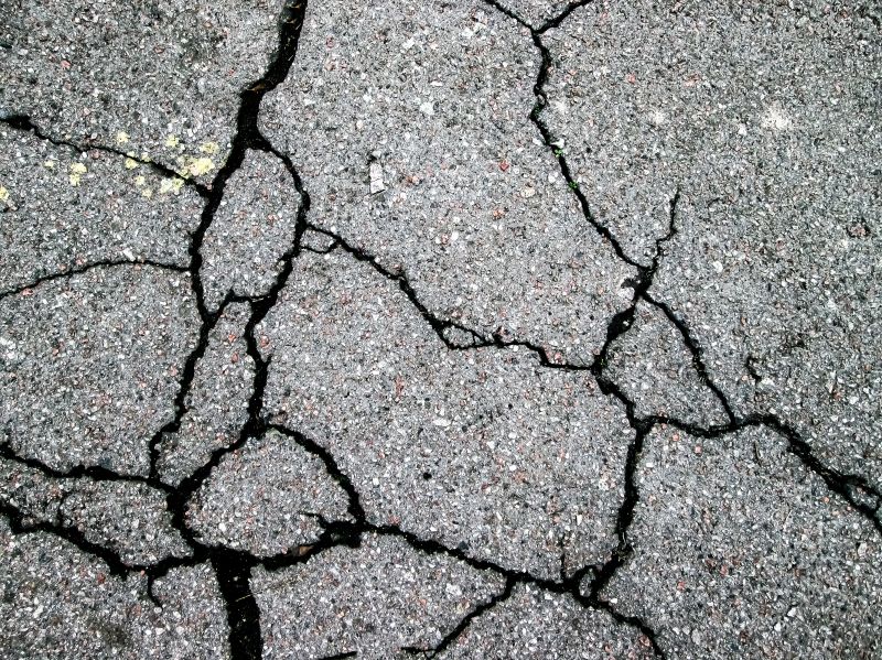 Asphalt Fixes During Warm Months
